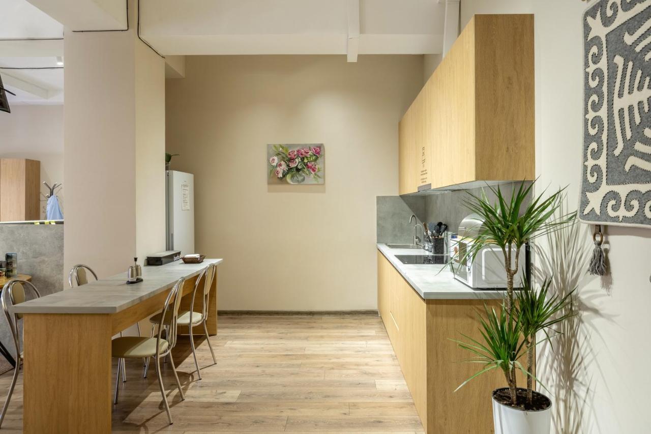 Bodo Hostel Bishkek Ngoại thất bức ảnh