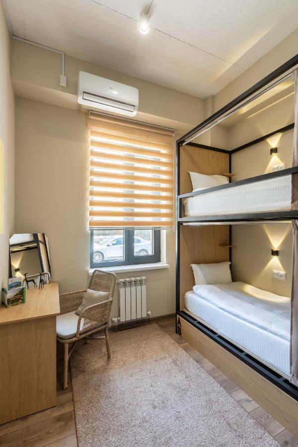 Bodo Hostel Bishkek Ngoại thất bức ảnh